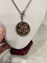 Load image into Gallery viewer, COLLANA DONNA MORELLATO &quot;FLOWERS&quot;
