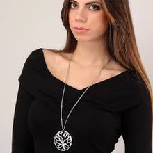 Charger l'image dans la galerie, COLLANA LUNGA MORELLATO "LOTO" CON CIONDOLO FIORE
