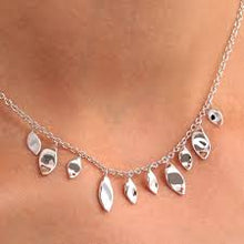 Carica l&#39;immagine nel visualizzatore di Gallery, COLLANA DONNA MORELLATO &quot;FOGLIA&quot;
