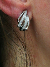Load image into Gallery viewer, Orecchini Pave&#39; In Oro Bianco E Diamanti &quot;Barbara Gioielli&quot; Ct. 0,32
